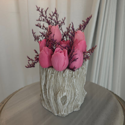 مزهرية اسمنت على شكل جذع شجرة مع ورد شمع معطر | Cement Tree Trunk Vase with Scented Wax Flower